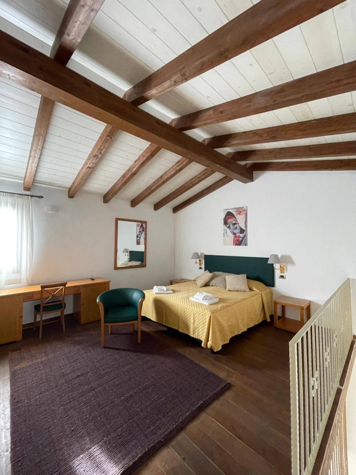 Agriturismo Bed And Breakfast Tanca Taroni Telti Kültér fotó