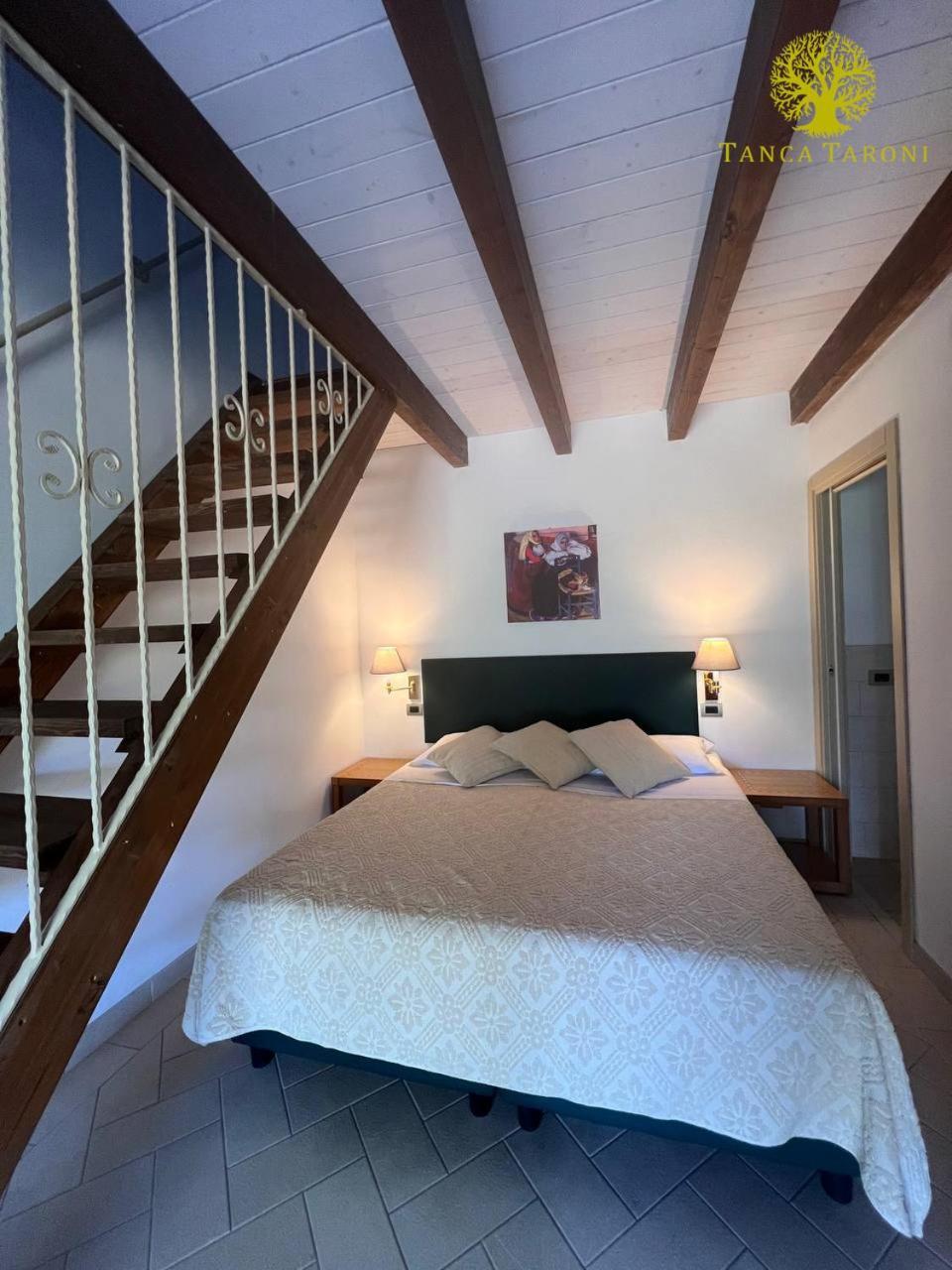 Agriturismo Bed And Breakfast Tanca Taroni Telti Kültér fotó