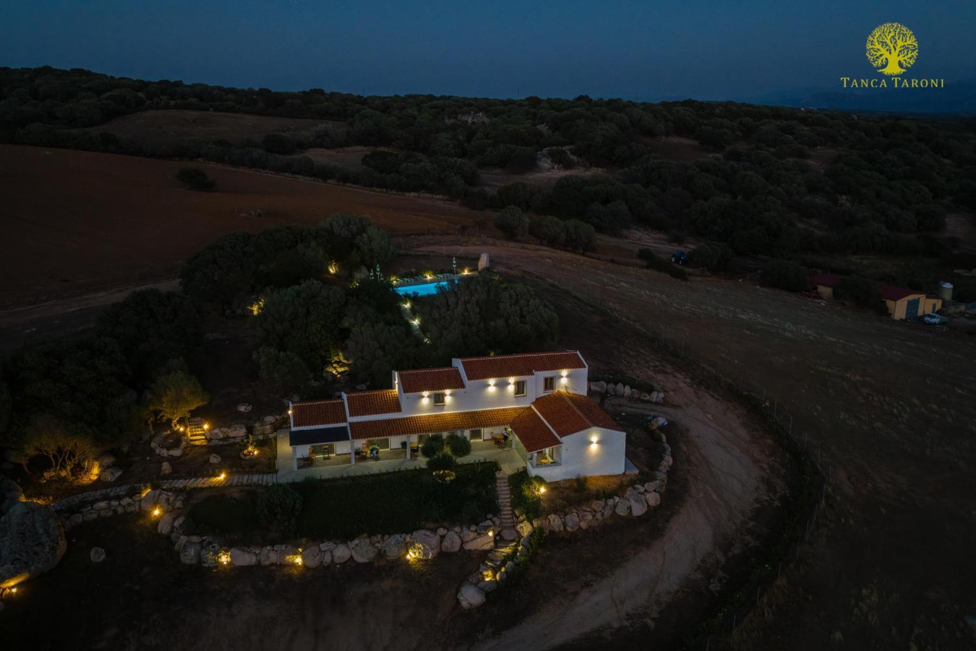 Agriturismo Bed And Breakfast Tanca Taroni Telti Kültér fotó