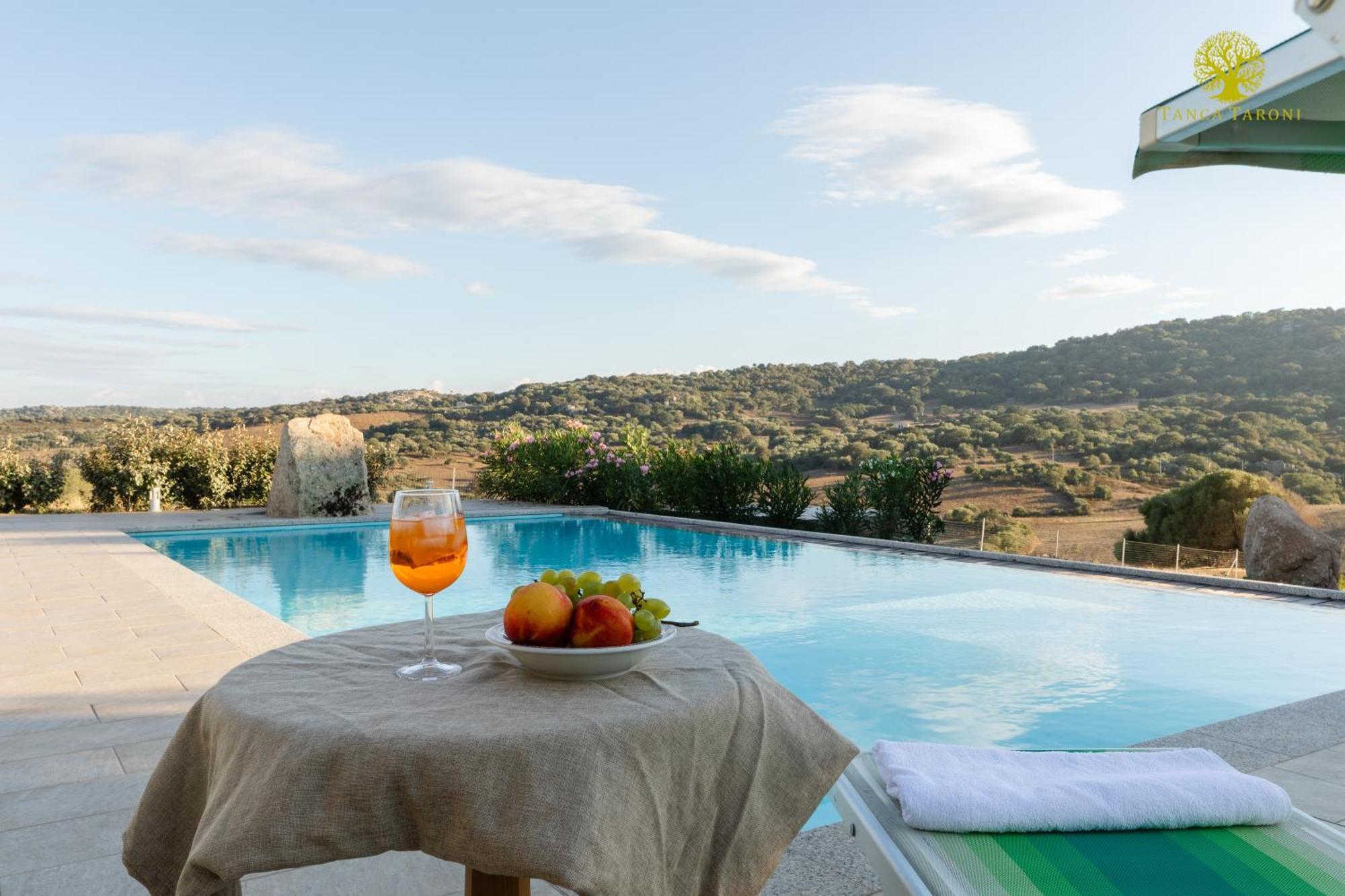 Agriturismo Bed And Breakfast Tanca Taroni Telti Kültér fotó